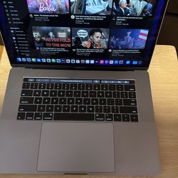 YEAR END SALE  Rare Space Grey Apple MacBook Pro 15” i9 Processor/32GB RAM/1TB Storage with Touch Bar Laptop 