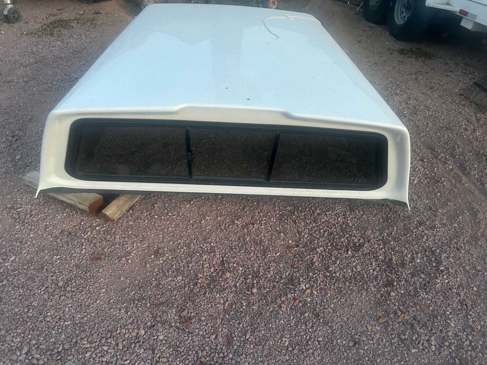 Snug-Top Camper Shell