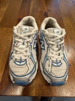 Kids shoes