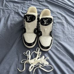 Louis Vuitton Black & White Trainers Size 10.5 