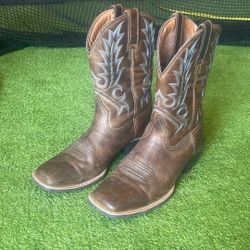 Size 11  Ariat Steel Toe Boots