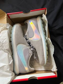 Nike xo pre-love
