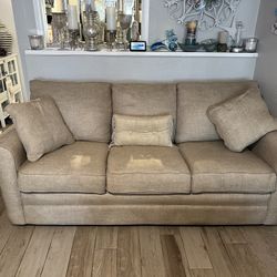 LaZBoy sleeper sofa - Queen