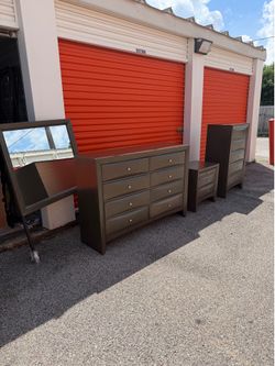 Modern Green Bedroom Set Dresser Chest Nightstand Mirror 4 Piece