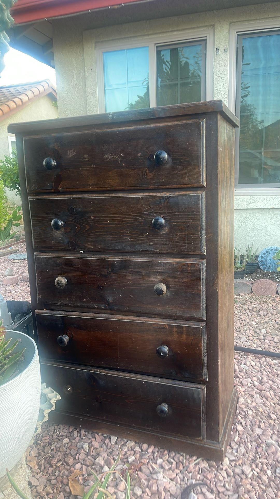 Dresser
