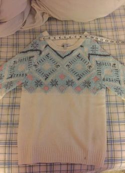 Sweater ~new _size small