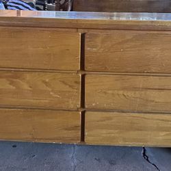 6-Drawer Light Brown Wood Dresser Natural Finish Bedroom Furniture