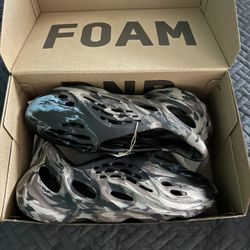 Adidas Yeezy Foam RNR Size 11