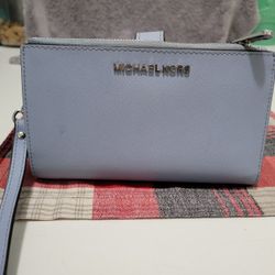 Michael Kors Wristlet Wallet