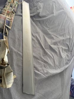cutlass supreme molding