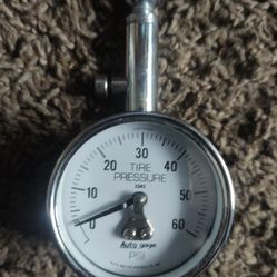 AutoMeter Auto Gage mechanical tire pressure gauge, 0-60 PSI model 2343