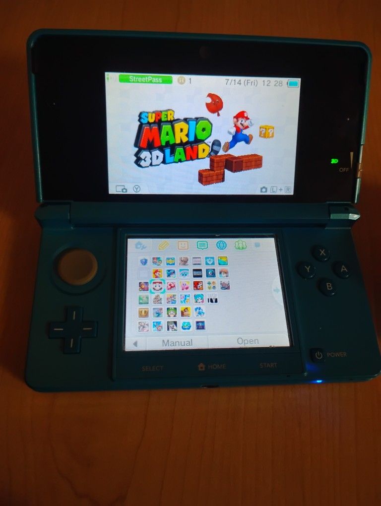 [LOADED WITH GAMES MODDED]  Aqua Blue 3DS With Charger + 128gb SD Card