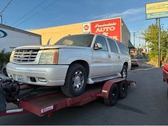 For parts 2004 Cadillac Escalade ESV parting out