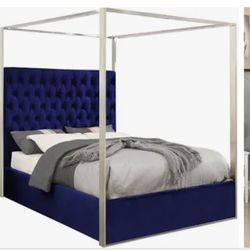 King Size TUFTED BED WITH CANOPY 