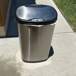 Aluminum Auto Trash Can By Nine stars 
