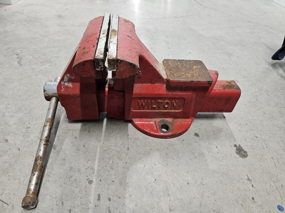 Wilton 3 1/2” Bench Vise