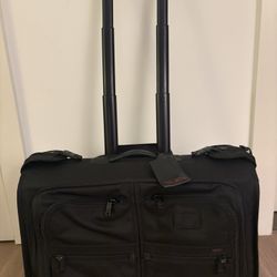 TUMI Alpha 22037DH 22-Inch Carry-On Wheeled Garment Bag