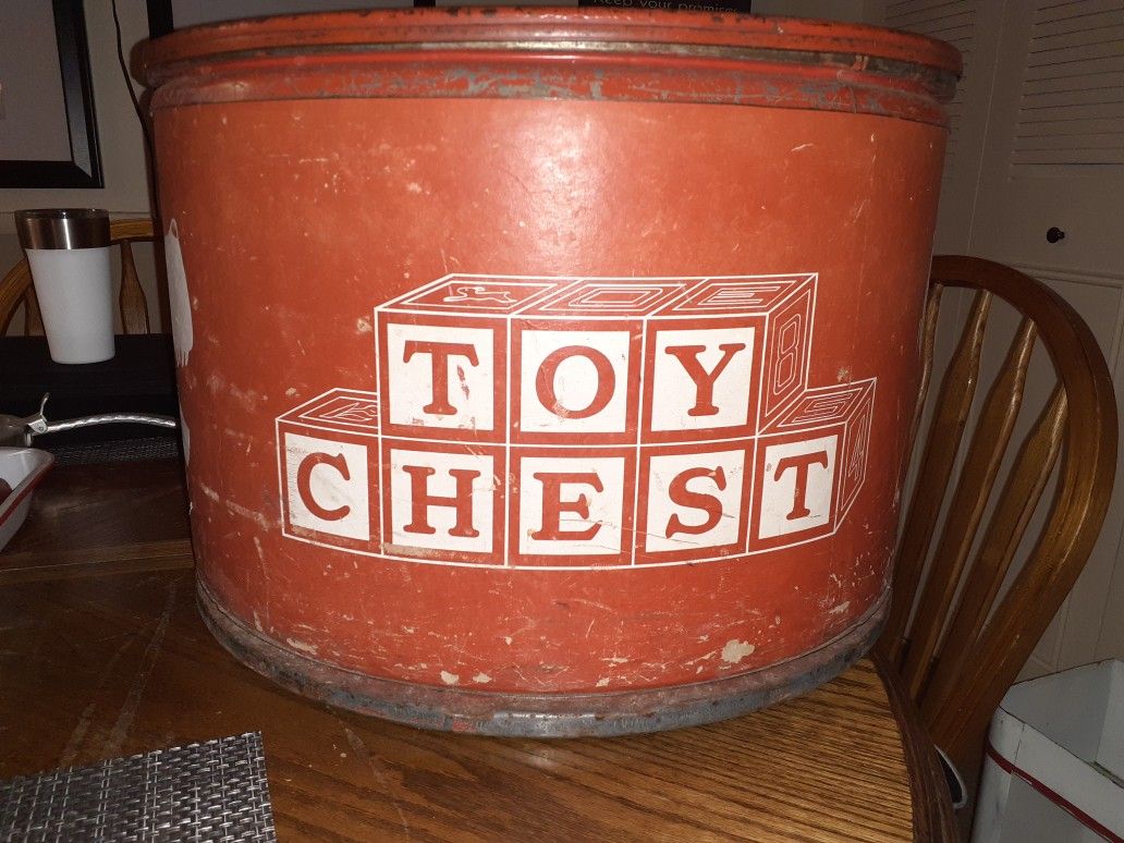 Antique Scotty Dog Round Metal Top Toy Chest