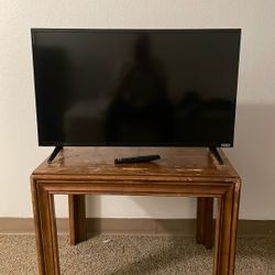 36 In Visio Tv With Remote And HDMI Cord