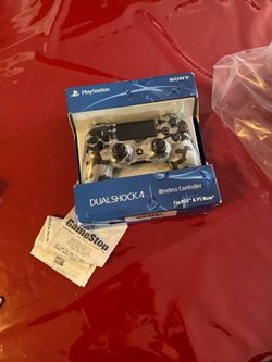 PS4 controller