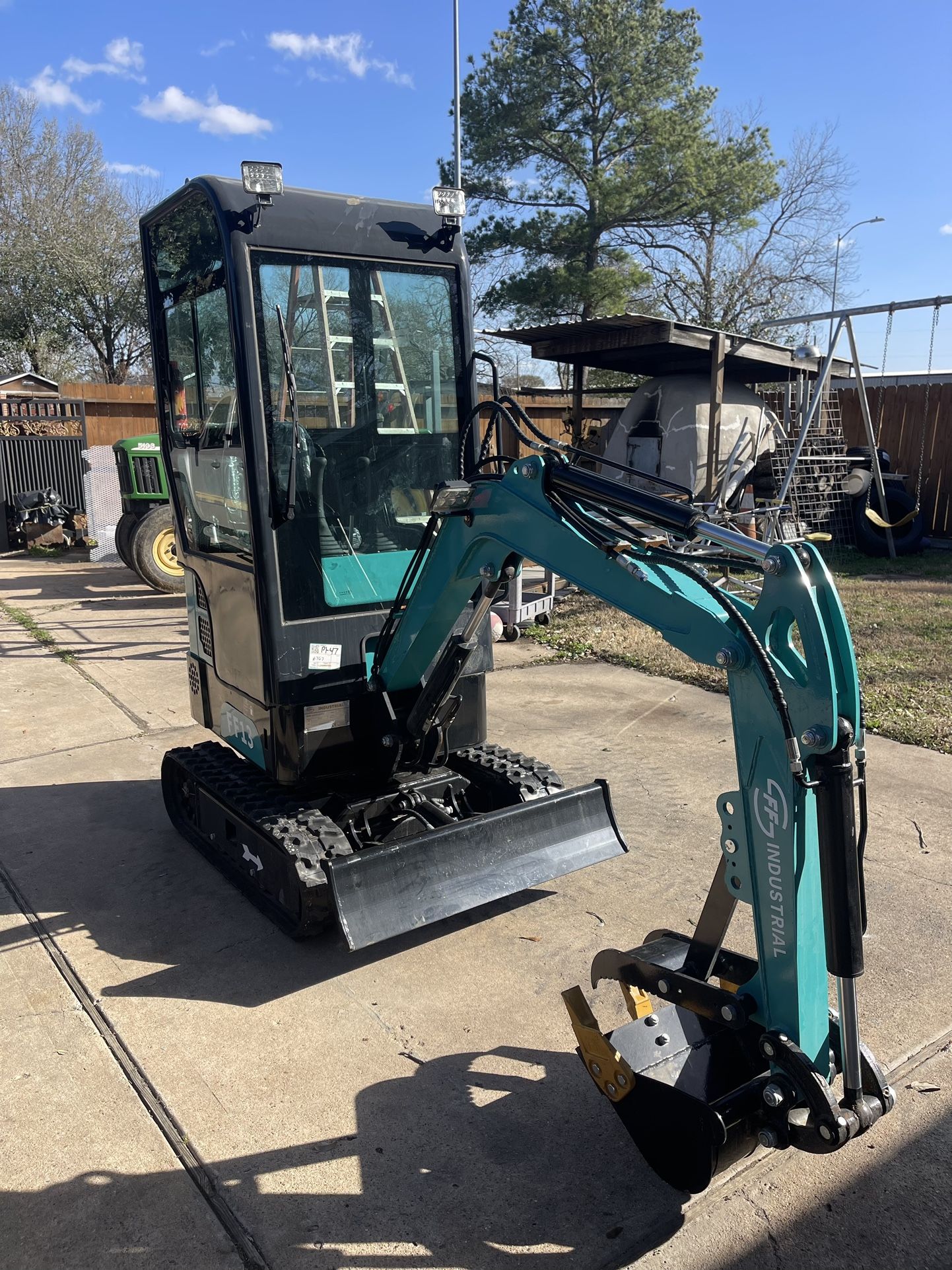 New 2023 Mini Excavator