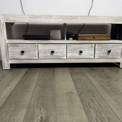 TV Stand / Media Console - Great Condition 