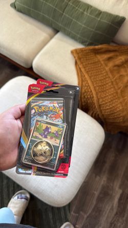 Pokemon Chaos rising booster pack