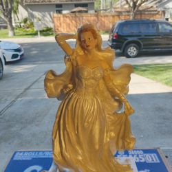 Wedding Statue 