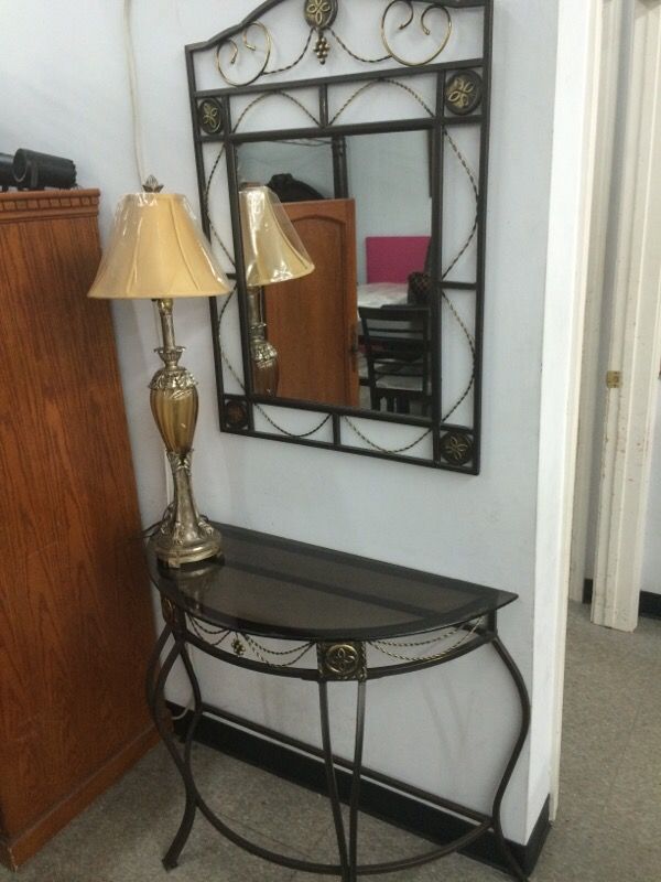 Console table w/ mirror