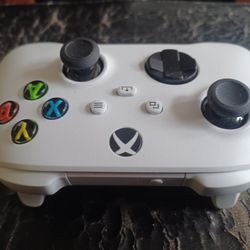 XBOX SERIES X CONTROLLER NEW $60 FINAL PRICE READ DESCRIPTION AND SEE ALL PICTURES 