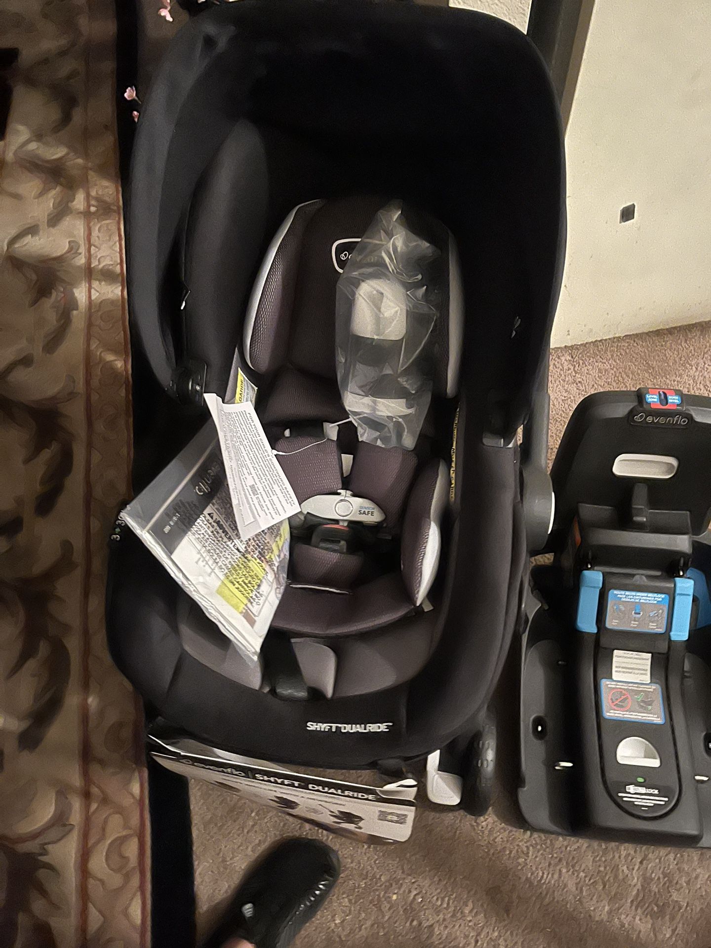 Evenflo Shyft DualRide Infant Car Seat & Stroller Combo (No Box)