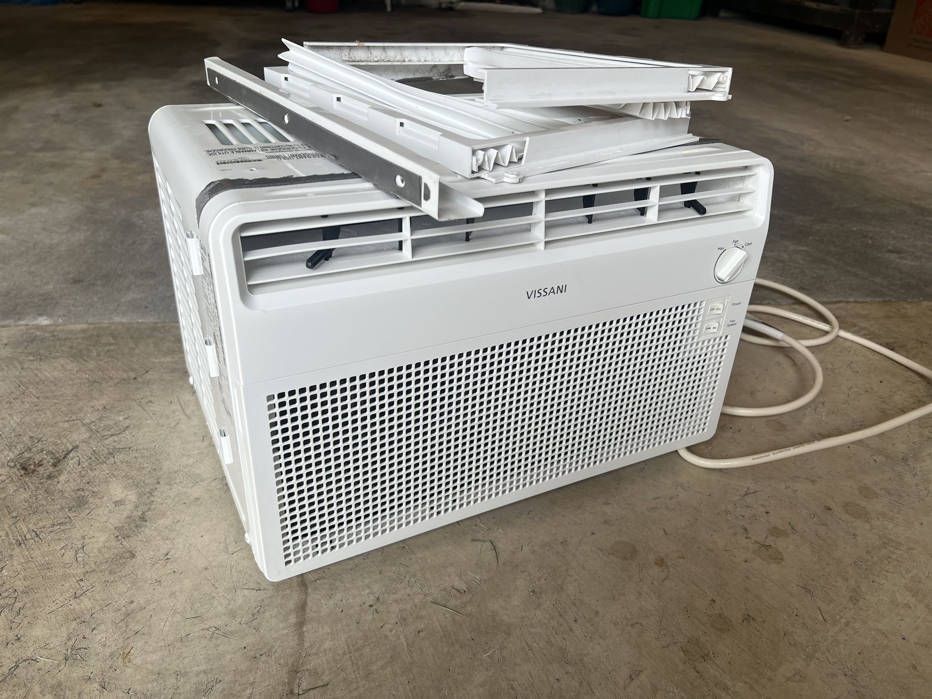 Like New AC Unit