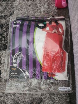 Lydia costume