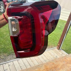 New right side only Rear Tail Light Lamp For GMC Acadia Denali/SL/ SLE/ SLT 2020-2023 Rightside