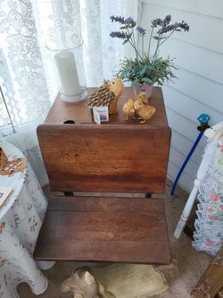 Kids desk