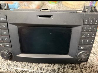 Mercedes-Benz OEM Navigation Head Unit