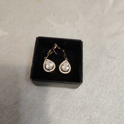 Tear Drop Diamond Earings 