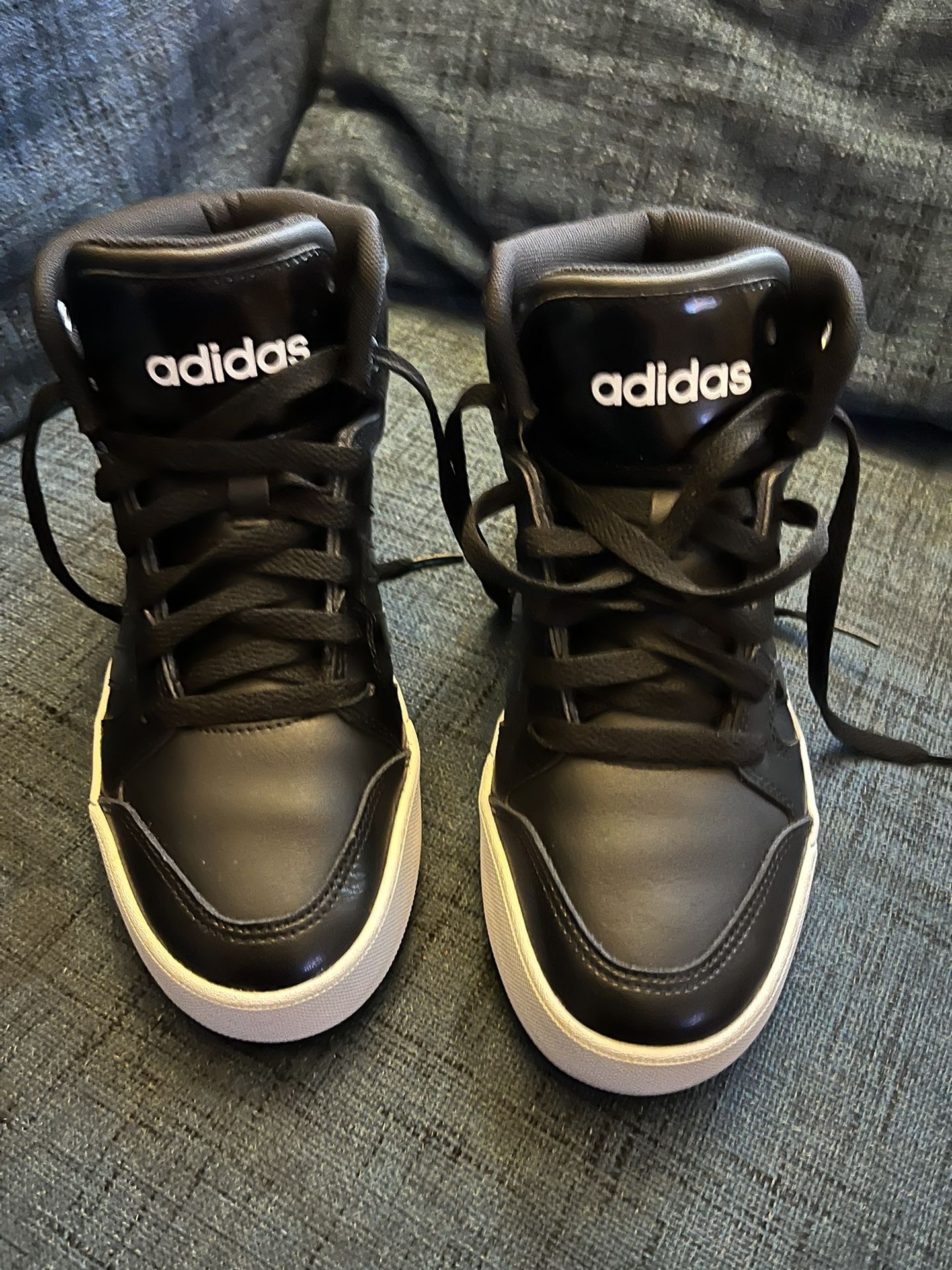 Adidas High Top Size 6
