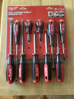 Milwaukee Screwdriver Set 10PC. Brand NEW.