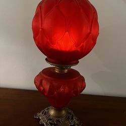Antique-Style Red Satin Banquet Lamp
