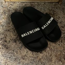 Belenciaga slides size 10
