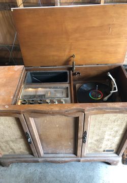 Zenith radio/record player