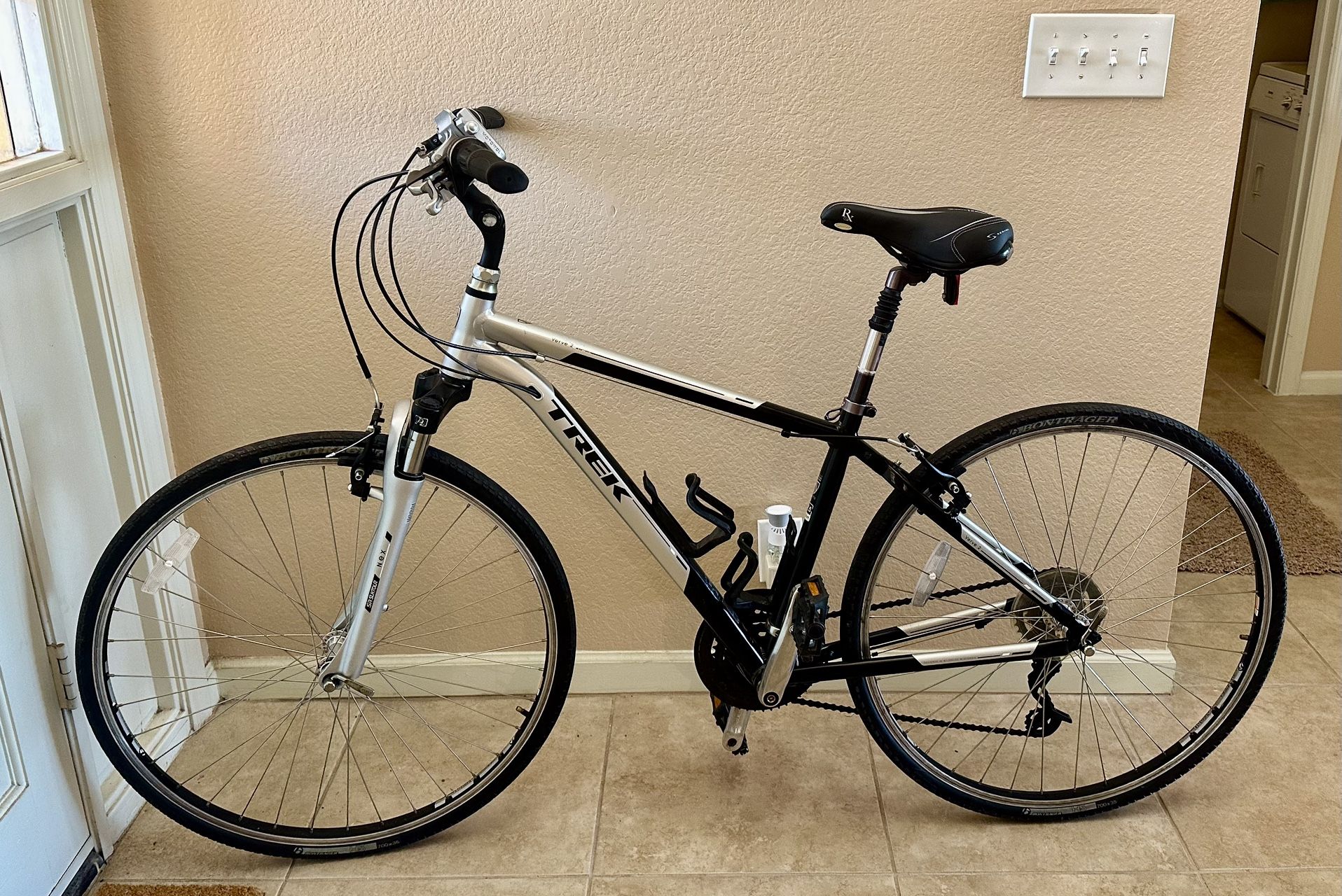 Trek Verve 2 hybrid Bike