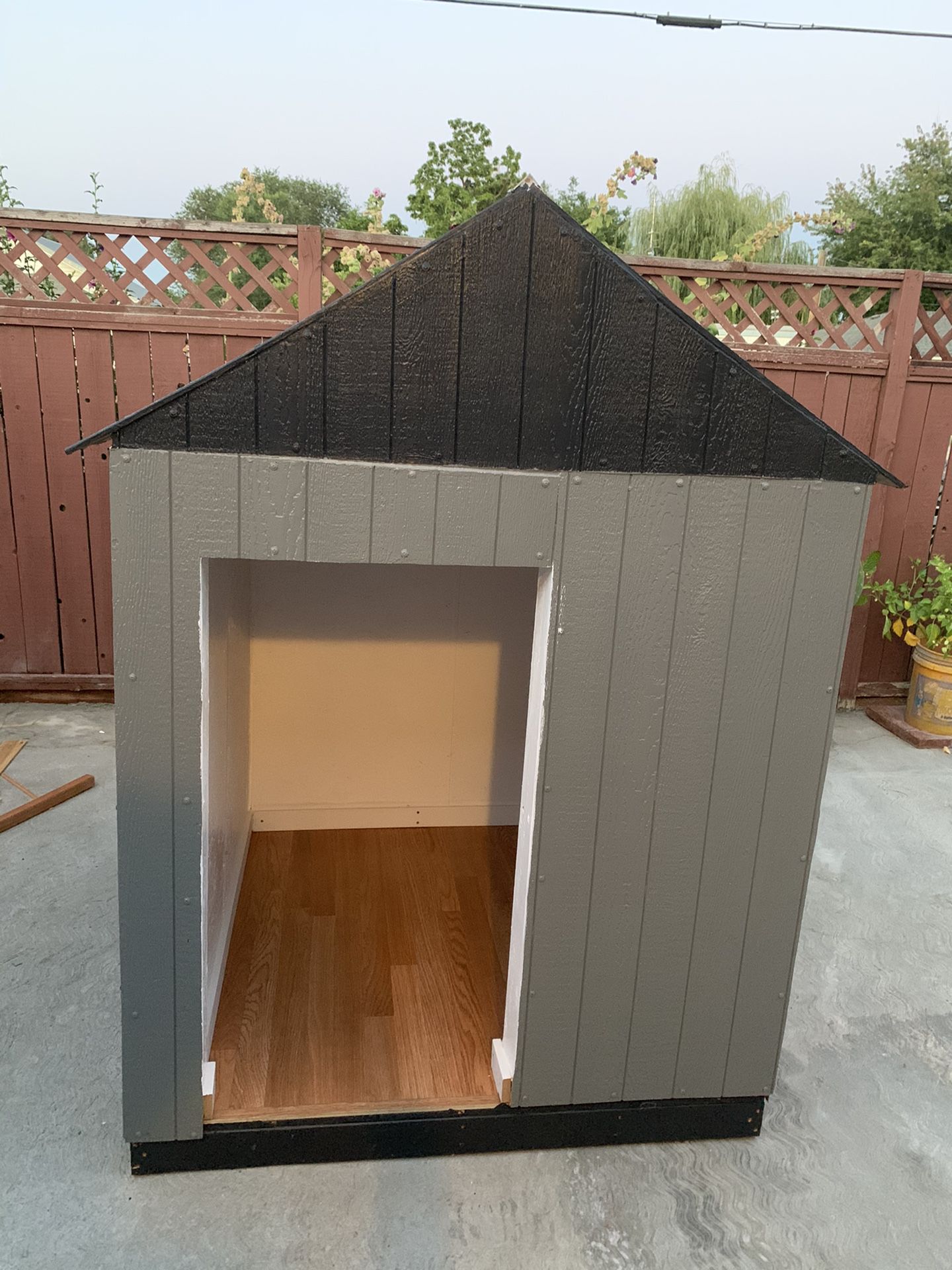 I build dog houses