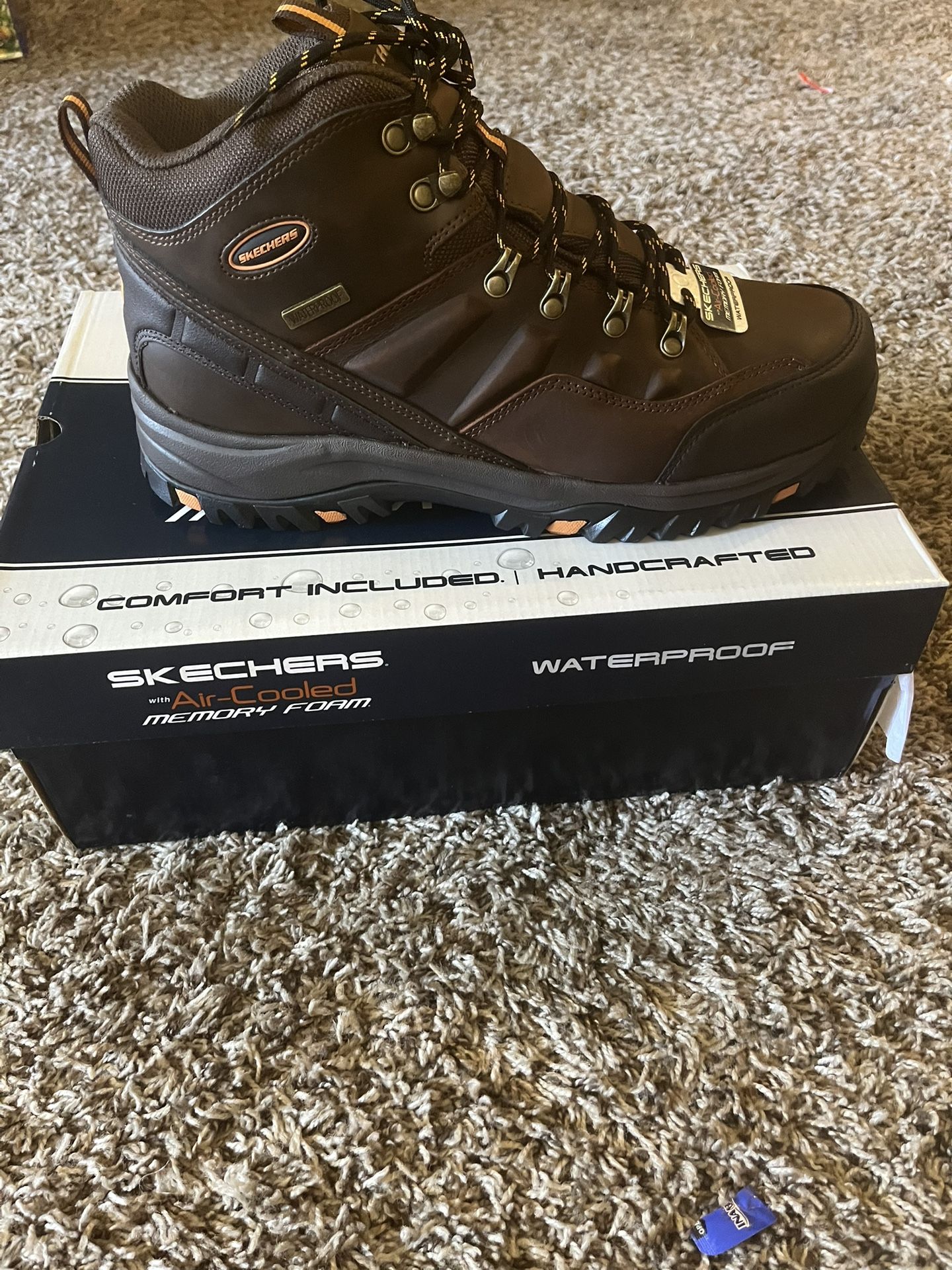 Sketchers Relment Traven Hiking Boots