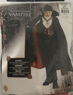 Vampire costume kid