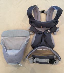 Ergobaby Carrier + Infant Insert