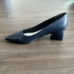 Franco Sarto Genuine Leather women’s Pumps