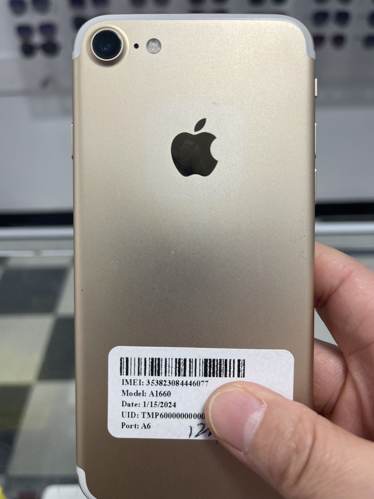 Apple iPhone 7 128GB Unlocked Selling By Store 
