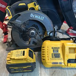 Dewalt 60v Circular Saw (DCS578)